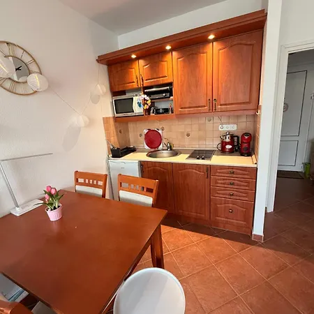 Apartamento Karolina Beachfront 2 Min To Festival
